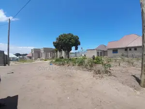 Kiwanja Kinauzwa Kigamboni Kisiwani