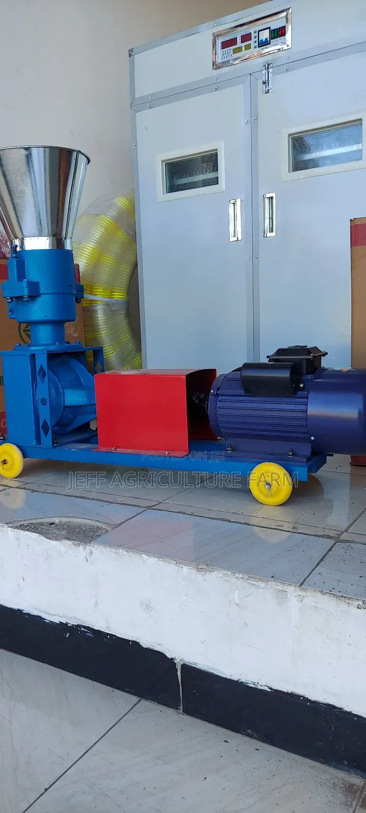Blue Pillet Machine