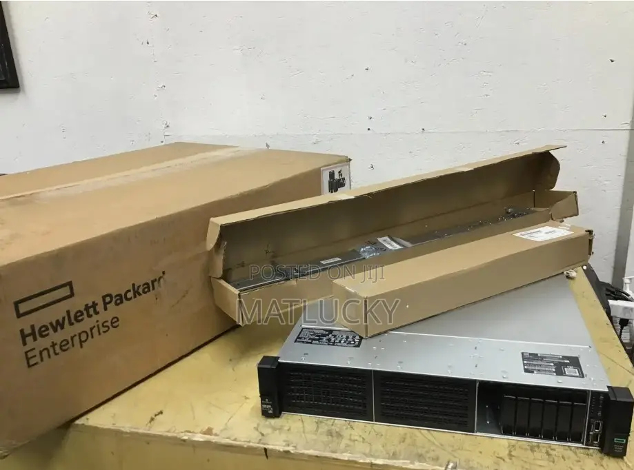 Hpe Proliant Dl380 Gen10 4210R 1P 32gb‐R P408I‐A 8sff Server
