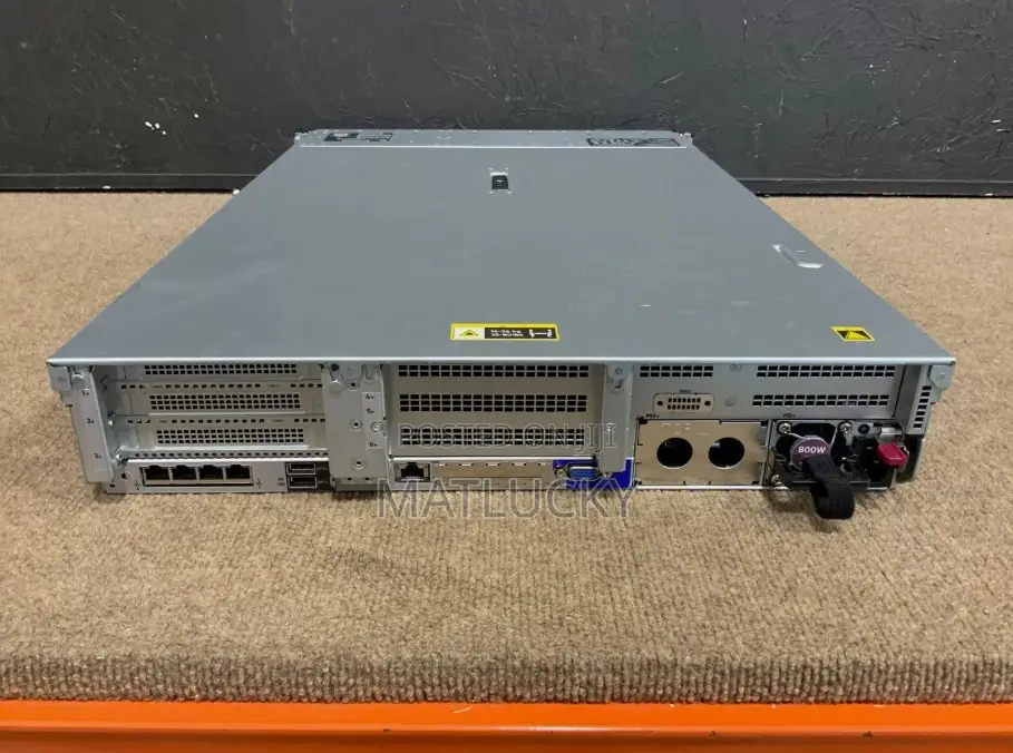 Hpe Proliant Dl380 Gen10 4214R 1P 32gb‐ Rp408i‐A 8sff Server