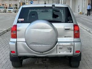 Toyota RAV4 Automatic 2003 Silver
