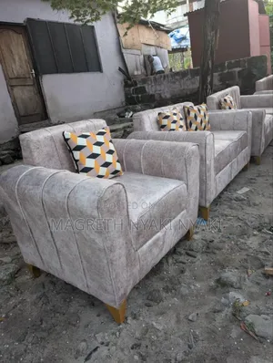 Nauza Sofa Set 2:2:2:1