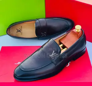 Louis Vuitton(Lv) Men Footwears/Shoes