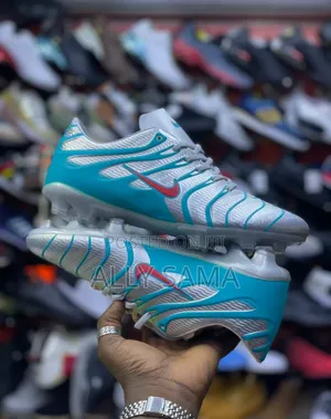 Mens Football Boots NIKE
