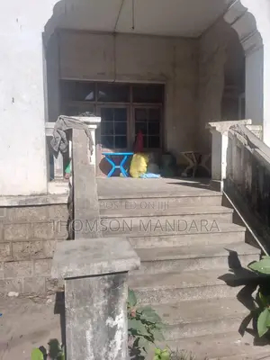 10bdrm Mansion in Kisutu for sale
