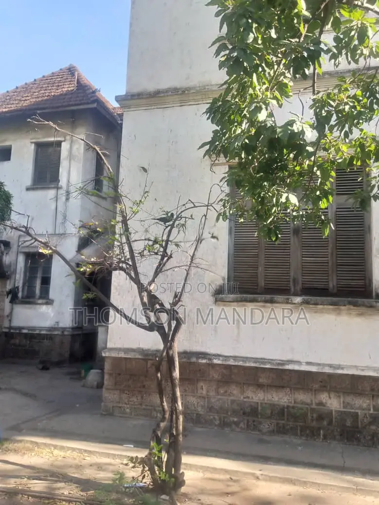 10bdrm Mansion in Kisutu for sale