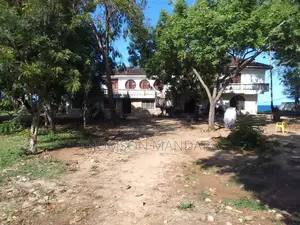 4bdrm Bungalow in Ras Kilomoni, Kunduchi for sale
