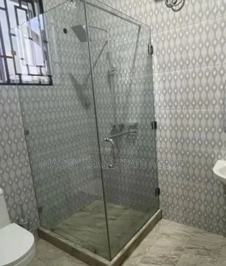 3bdrm House in Boko Magengeni, Bunju for rent