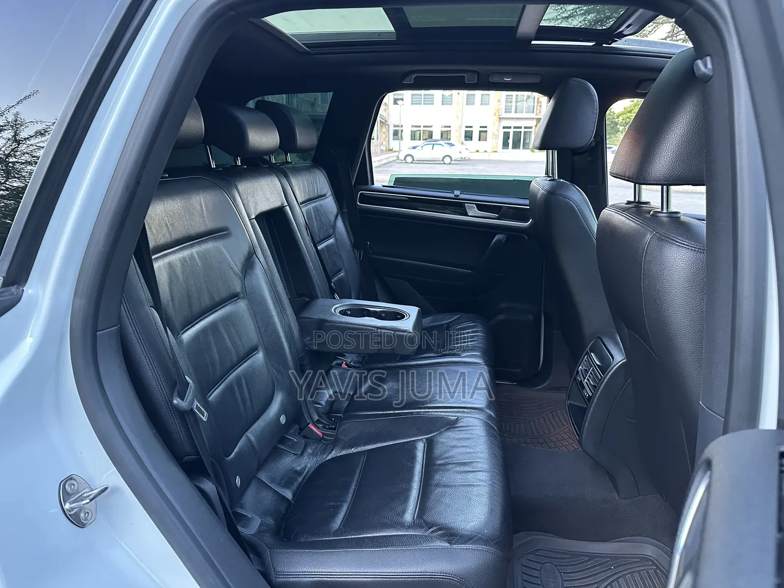 Volkswagen Touareg 2013 White