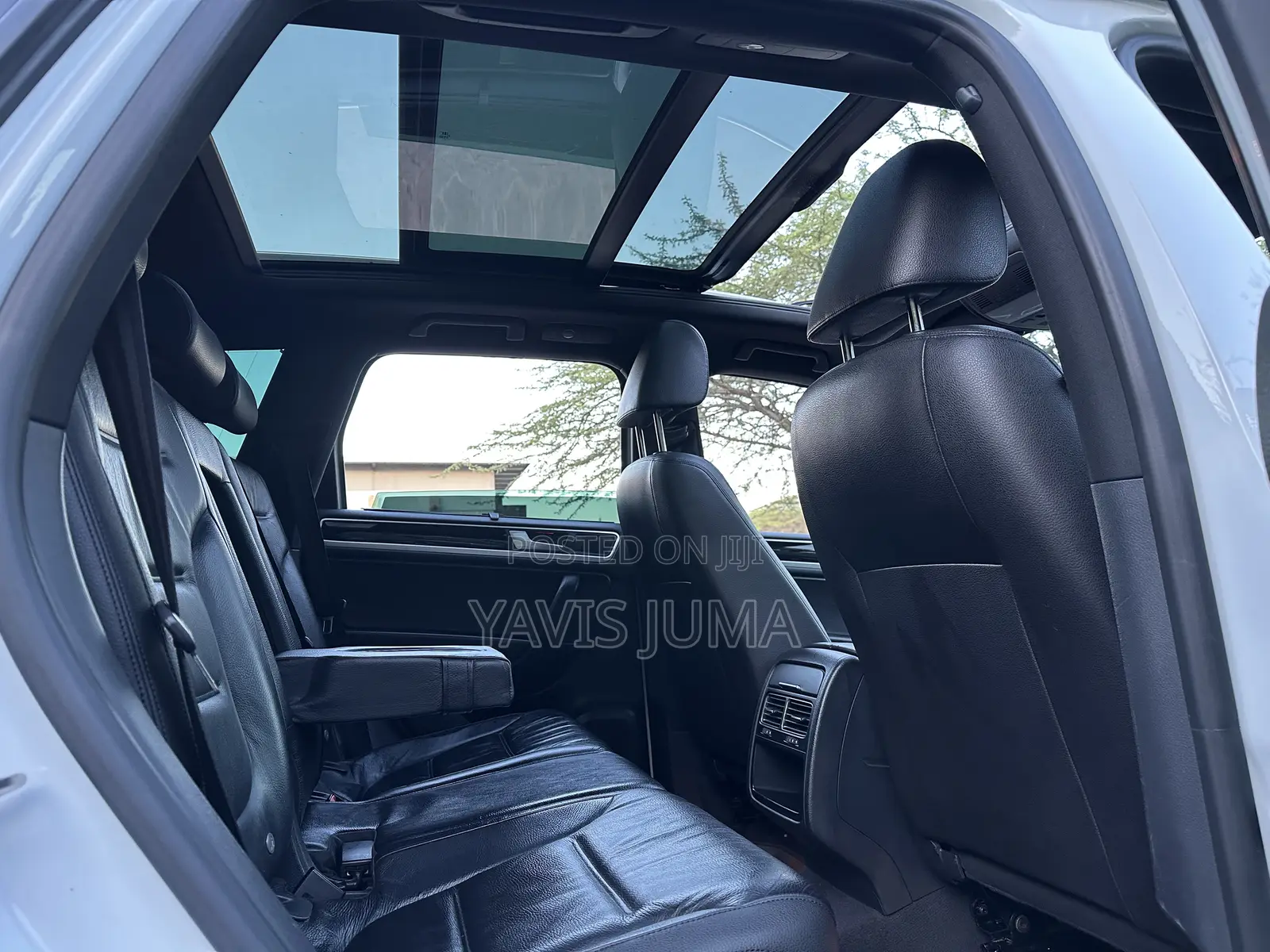Volkswagen Touareg 2013 White