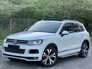 Volkswagen Touareg 2013 White