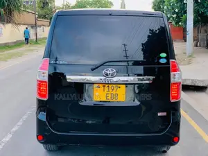 Toyota Noah 2009 Black