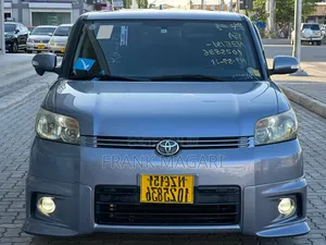 Toyota Corolla Rumion Hatchback 1.5 FWD 2008 Gray