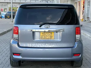 Toyota Corolla Rumion Hatchback 1.5 FWD 2008 Gray