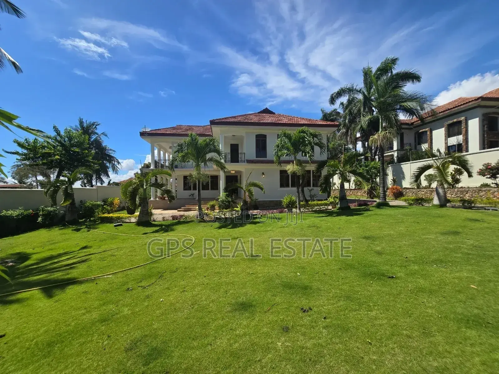5bdrm House in Salasala Big Brother, Kinondoni for sale