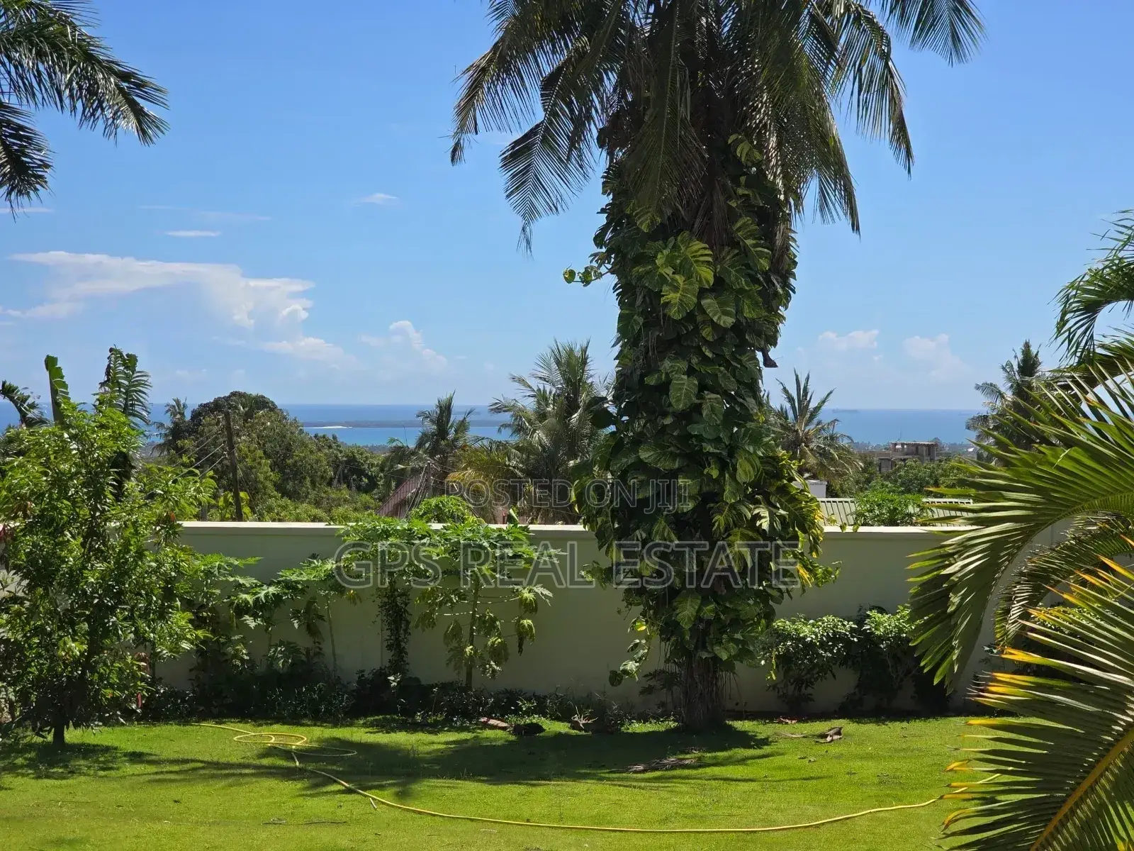5bdrm House in Salasala Big Brother, Kinondoni for sale