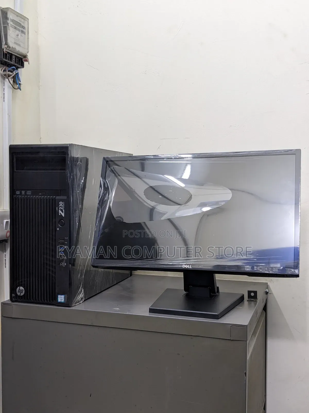 Desktop Computer HP Z230 4GB Intel Xeon HDD+SSD 500GB