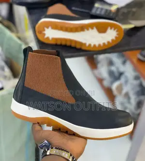 Leathered Shoes/Footwears