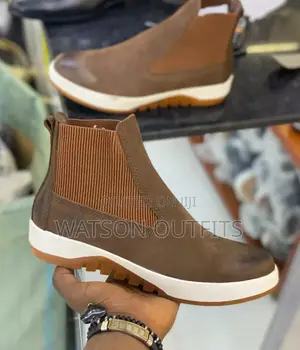 Leathered Shoes/Footwears