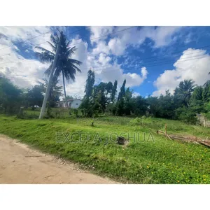 Kiwanja SQM 1000 Kinauzwa Madale Mivumoni