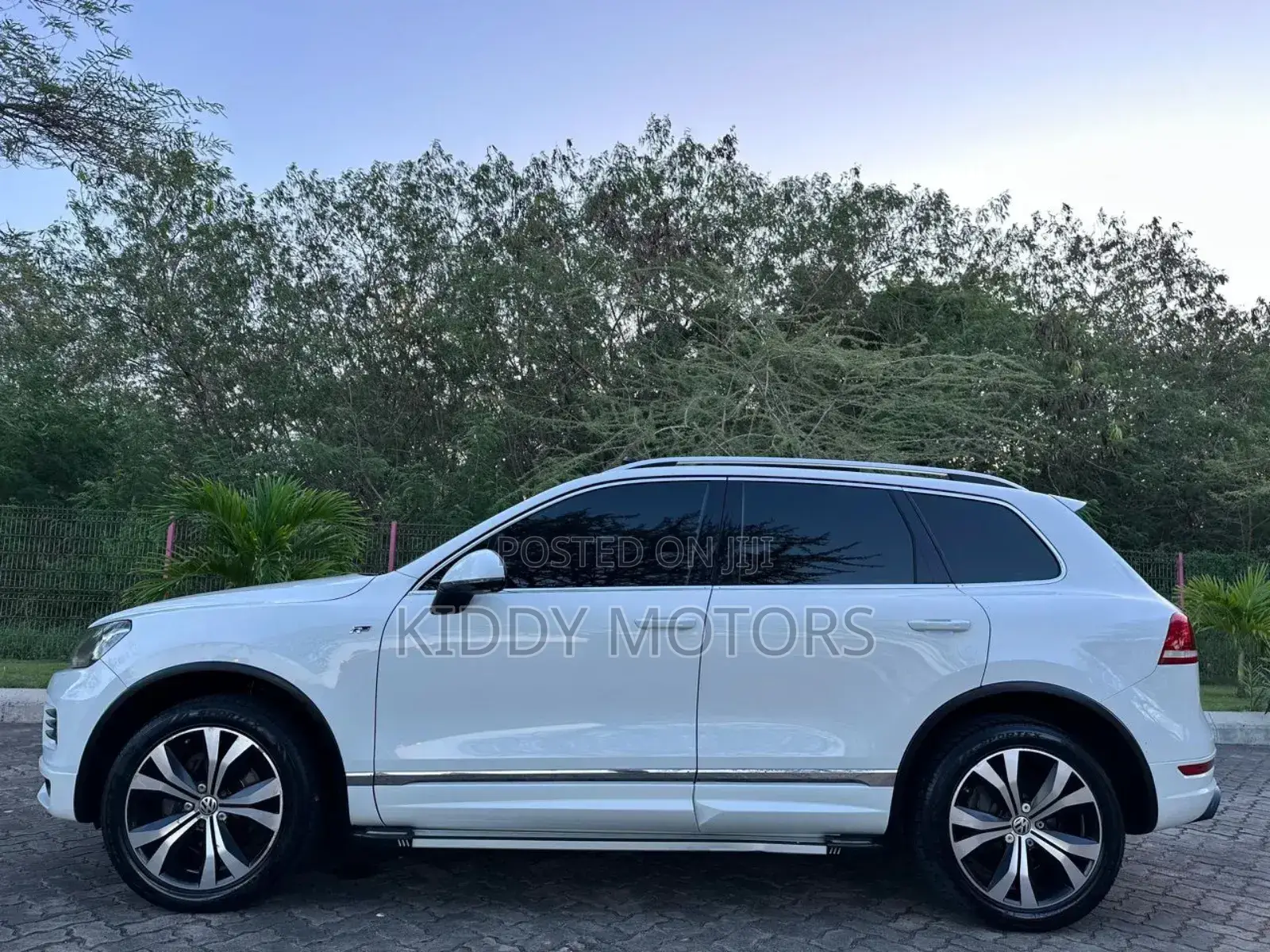 Volkswagen Touareg 2014 White