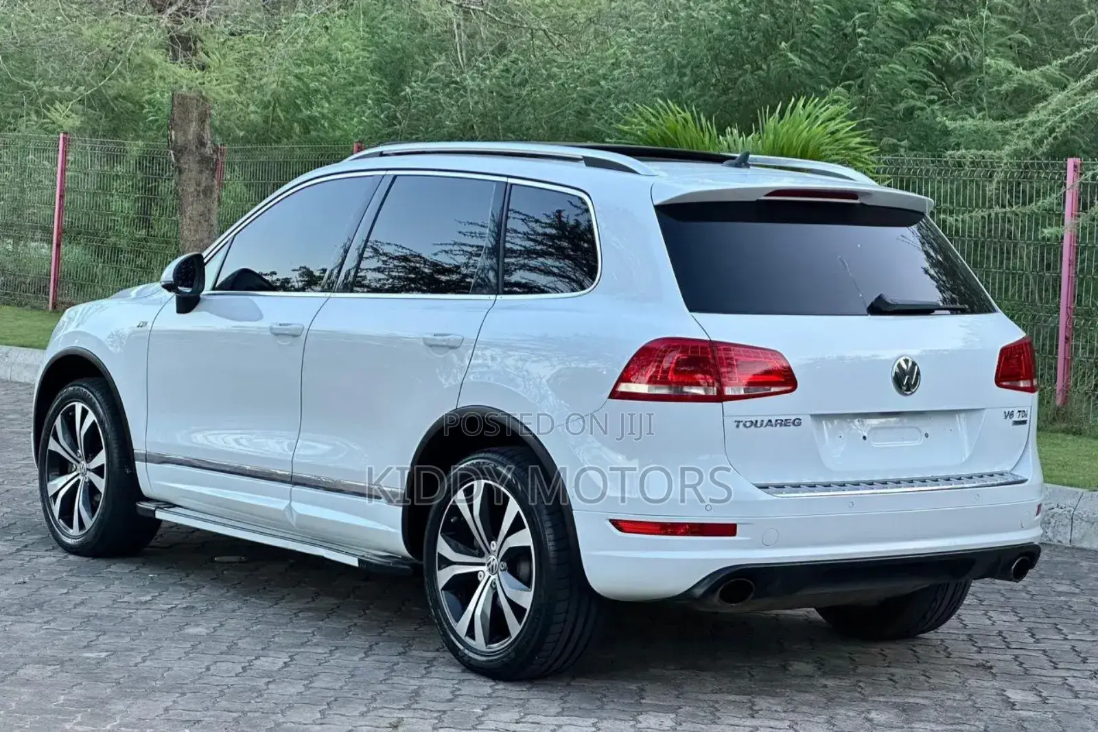 Volkswagen Touareg 2014 White