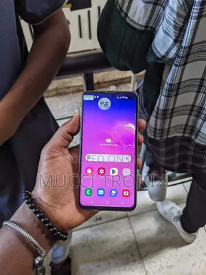 Samsung Galaxy S10e 128 GB White