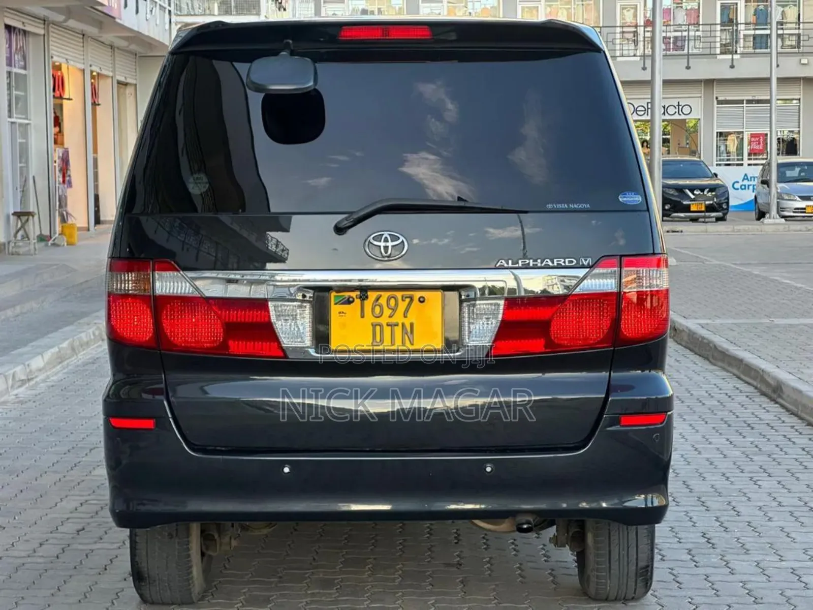 Toyota Alphard 2004 Black