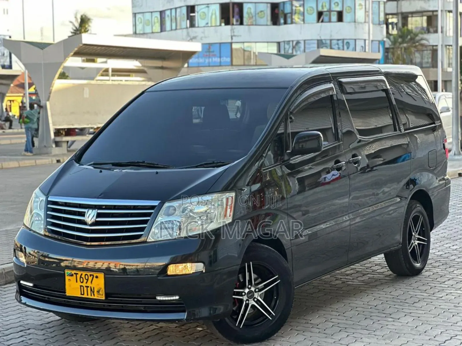 Toyota Alphard 2004 Black