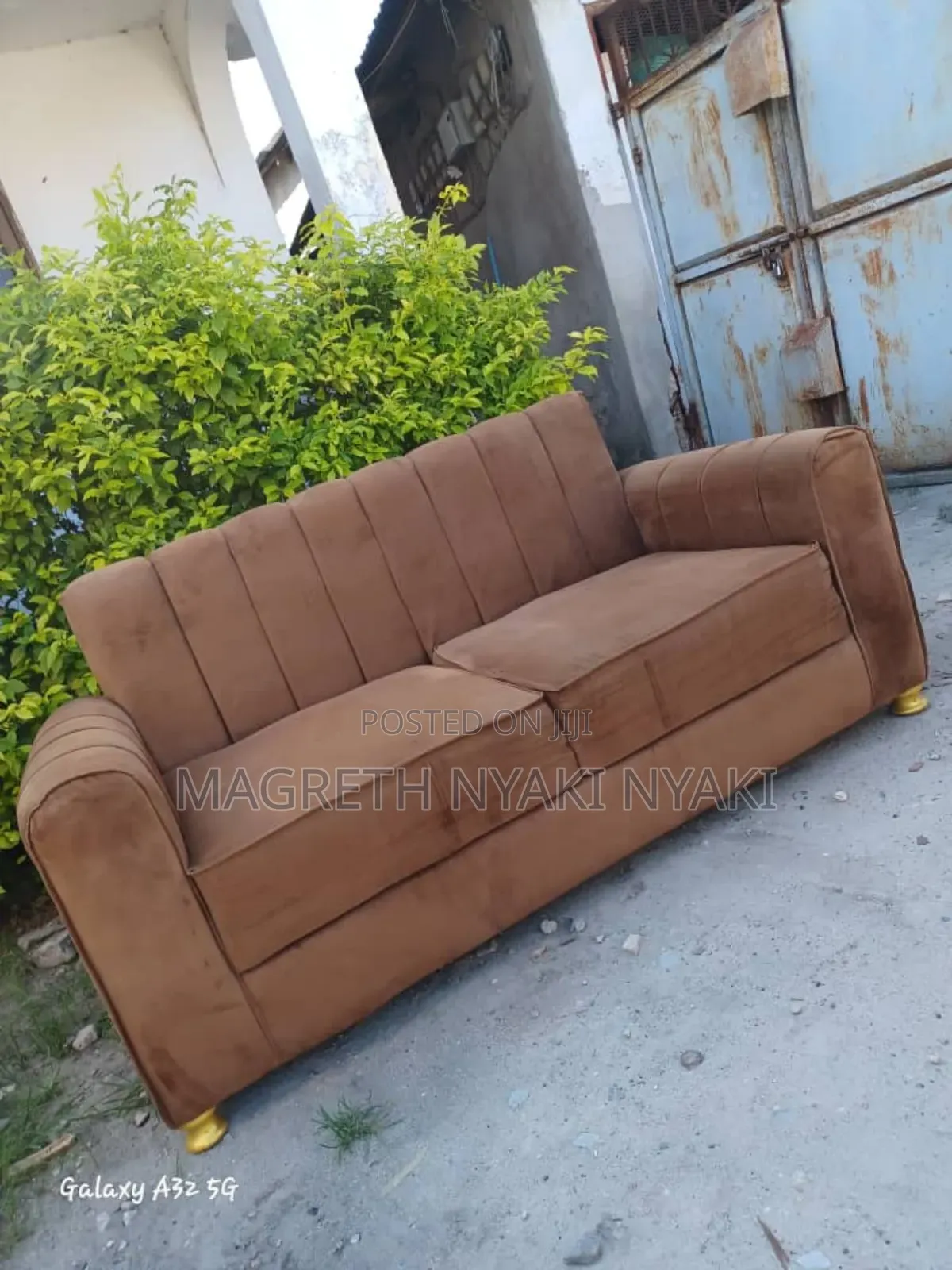 Sofa La Watu Wawili