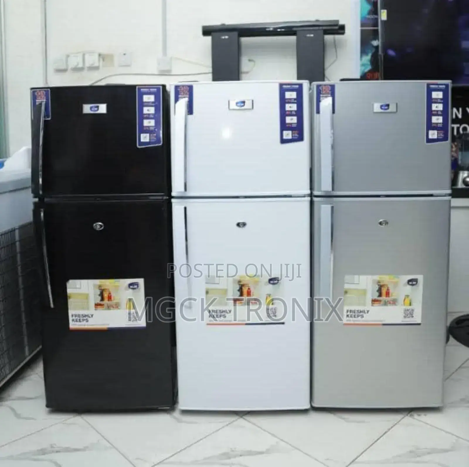 Mr UK F54 Refrigerator