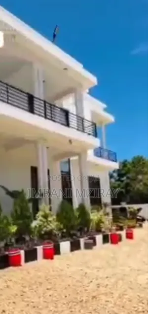 5bdrm House in Upanga East for sale