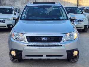 Subaru Forester 2011 Gray