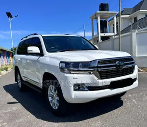 Toyota Land Cruiser 2020 White