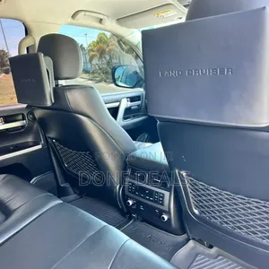 Toyota Land Cruiser 2020 White