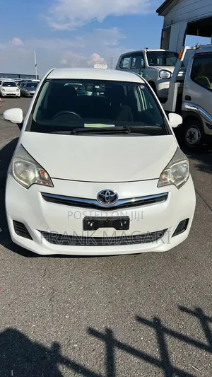 Toyota Ractis 1.5 FWD 2011 White