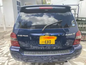 Toyota Kluger 2005 Blue