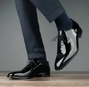 New Cr7 Footwears/Shoes/Viatu Vya Kiume
