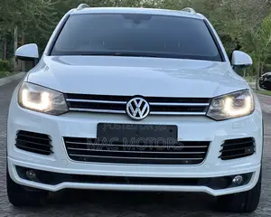 Volkswagen Touareg 2014 White