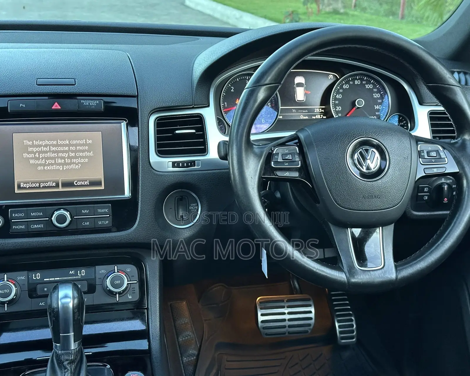 Volkswagen Touareg 2014 White