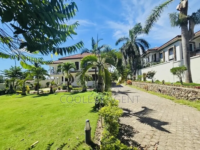 5bdrm Maisonette in Salasala, Kinondoni for sale
