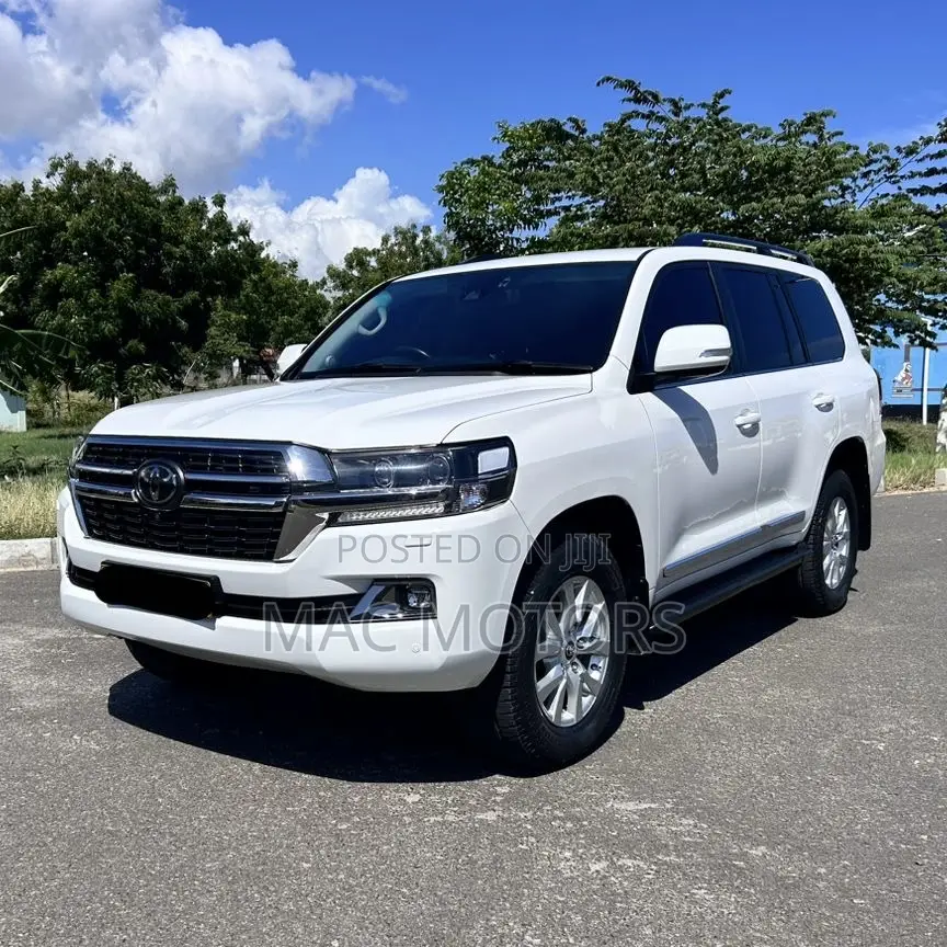 Toyota Land Cruiser 2021 White