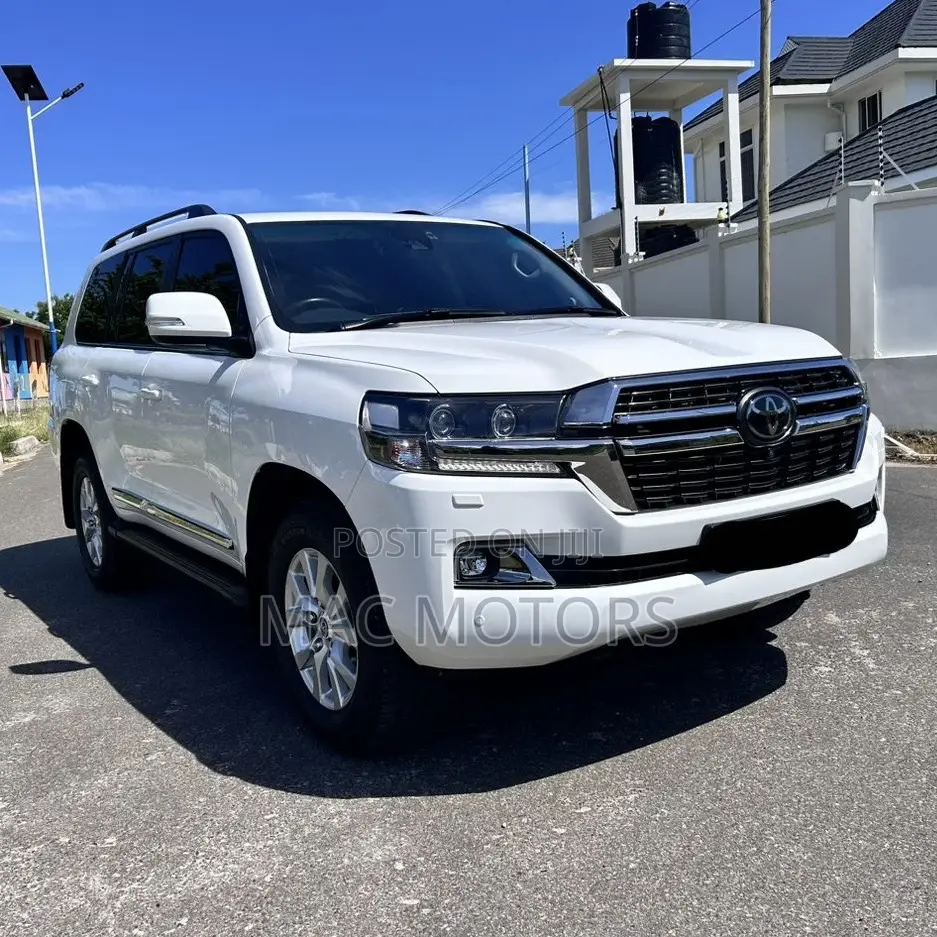 Toyota Land Cruiser 2021 White