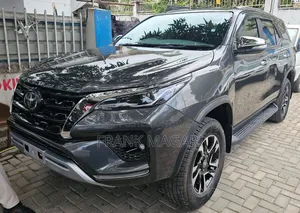 Toyota Fortuner 2016 Gray
