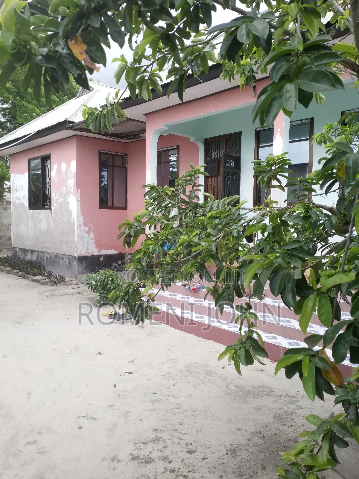 4bdrm House in Tanzania Daresalaam, Ilala for sale