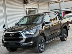 Toyota Hilux 2021 Black