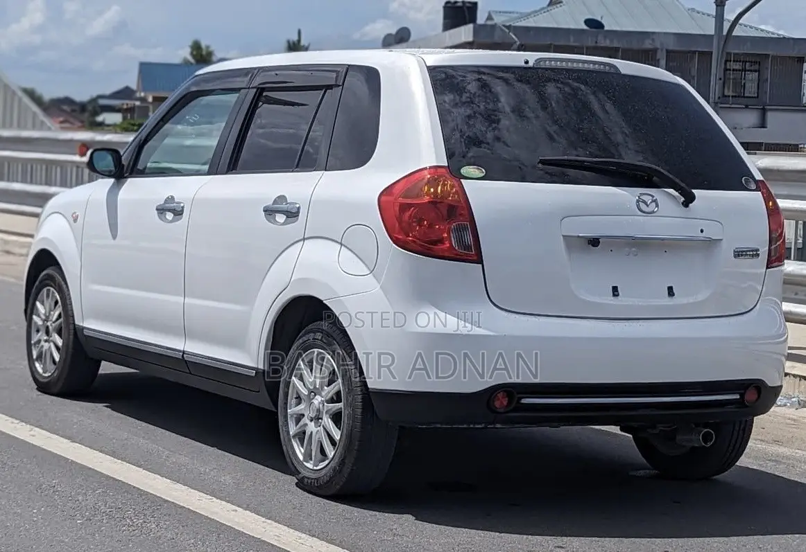Mazda Verisa 2012 White
