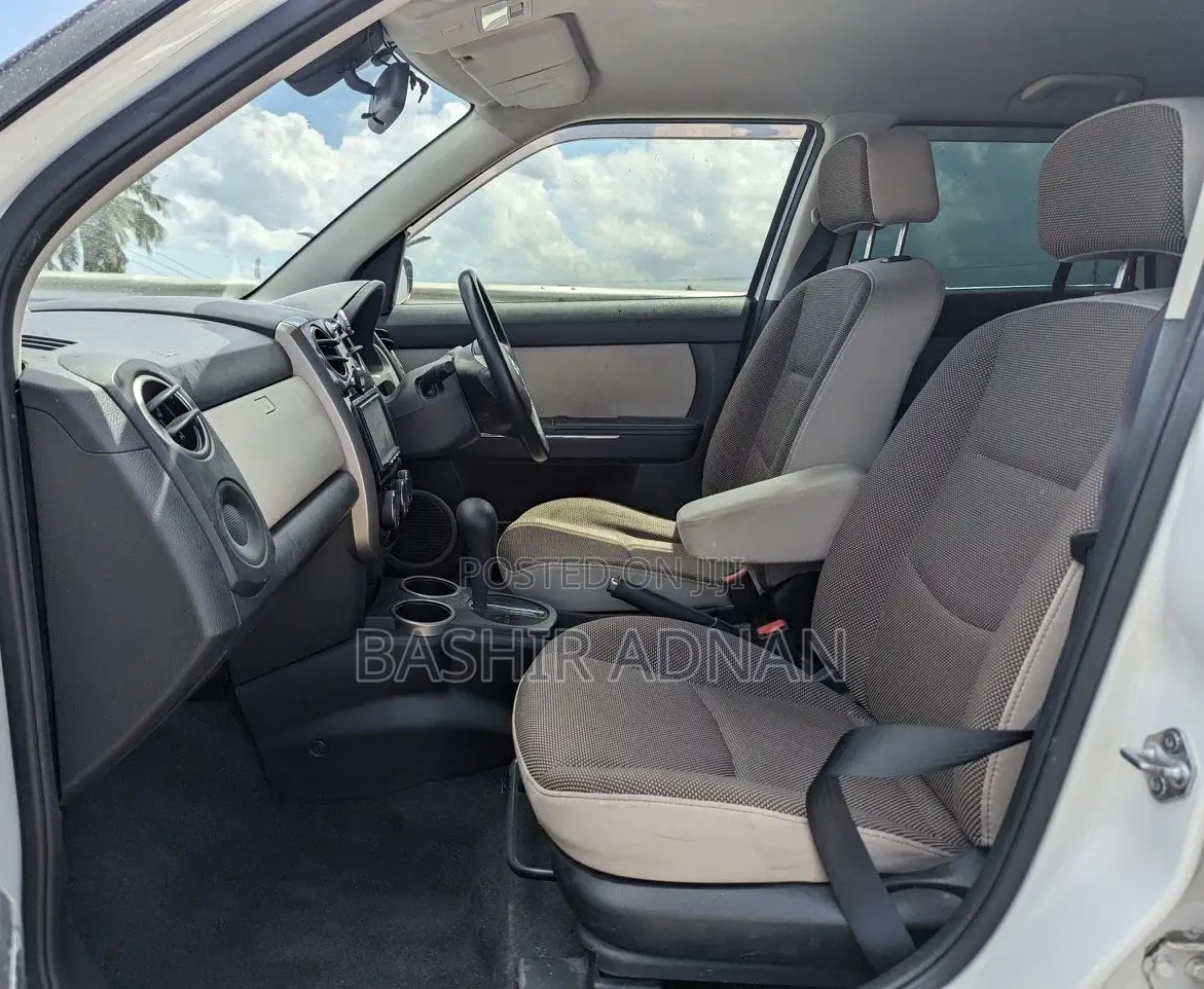 Mazda Verisa 2012 White