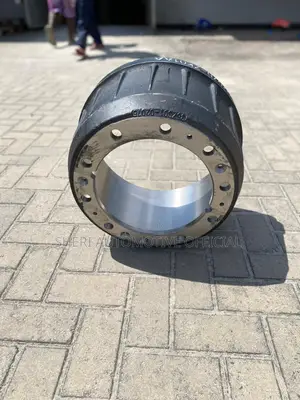 Yutong Bus Zk6120d1front Brake Drum for European Trucks