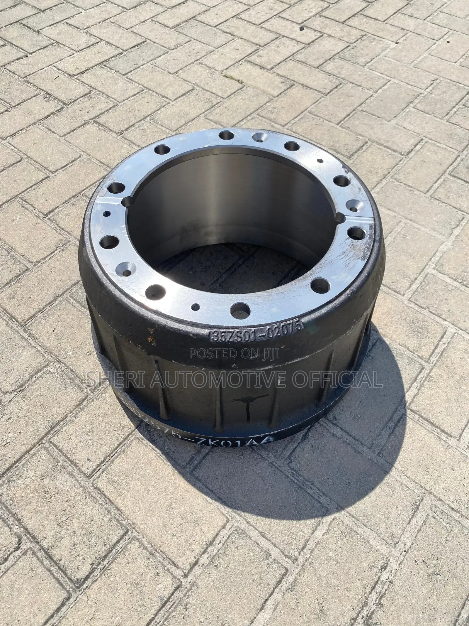 Yutong Bus Zk6120d1front Brake Drum for European Trucks